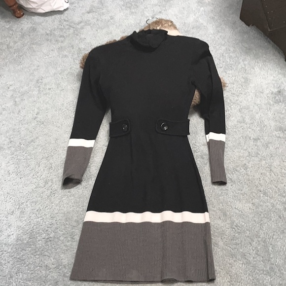 Assorted Fall fashion. Sizes small/size 8 - Picture 3 of 5